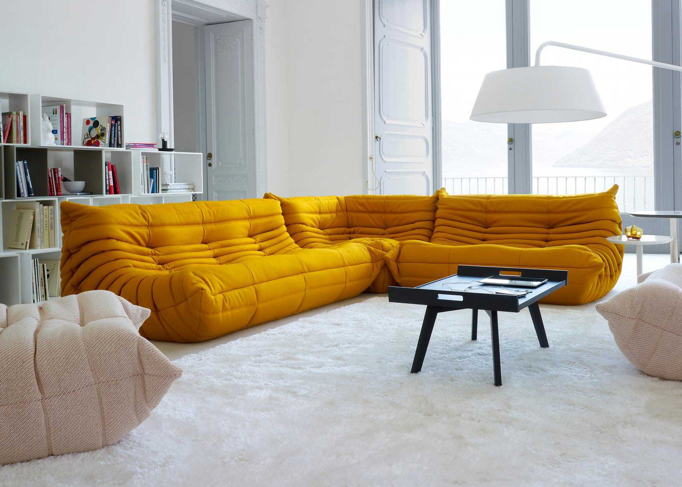 Anzai Moederland Nutteloos Vintage meubelen - Epic Space